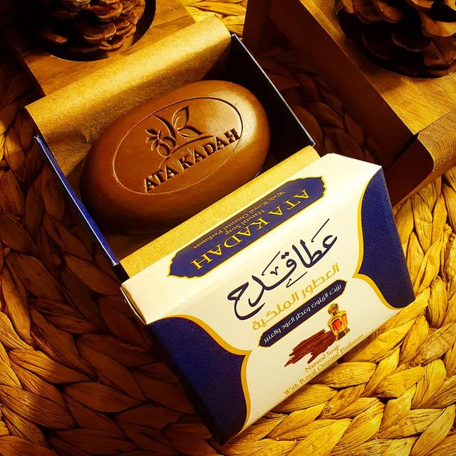 Savon Naturel Premium À l'oud et l'ambre Ata Kadah